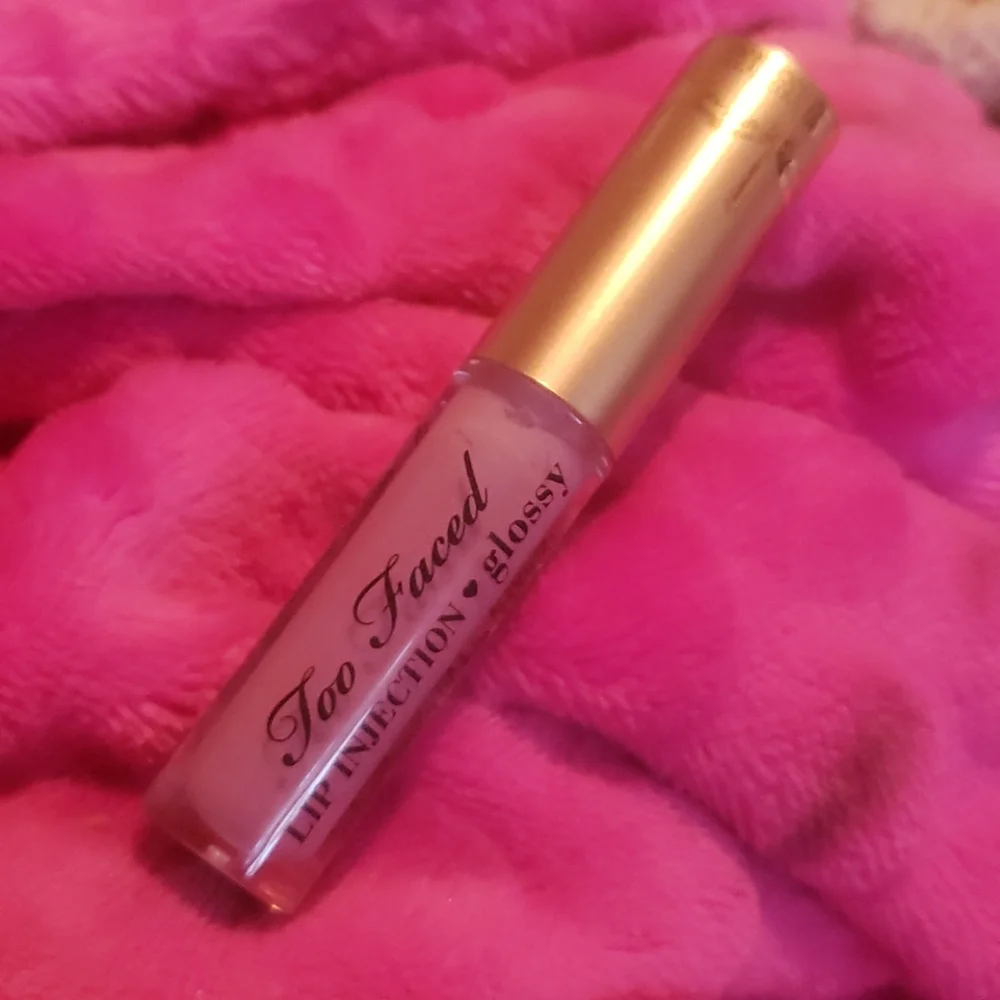 LIKE A BOSS Too Faced RARE Lip Injection Gloss MINI NWOBox